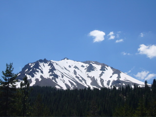 北から見たLassen Peakの山